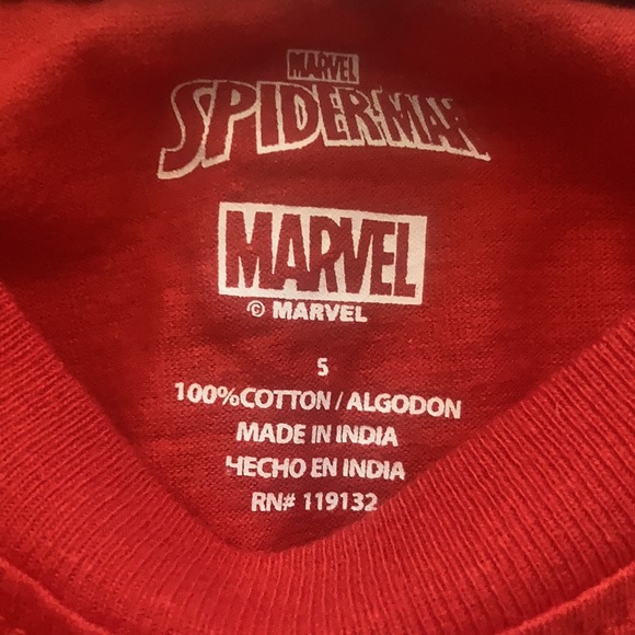 Spider-Man matching shorts and short sleeve top. - Picture 3 of 6